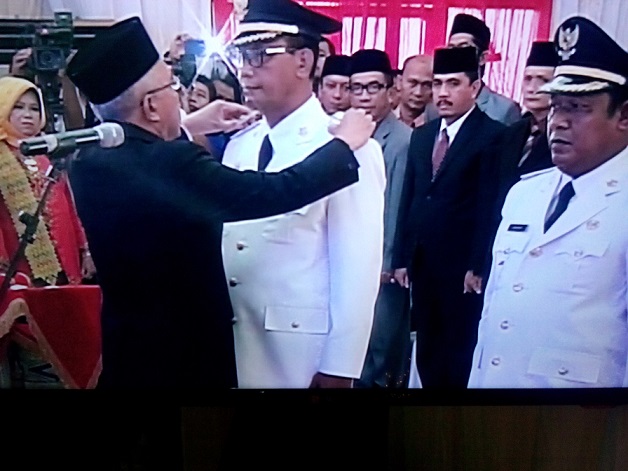 Bupati dan Wakil Bupatin Rohil Mengucapkan Sumpah Jabatan 