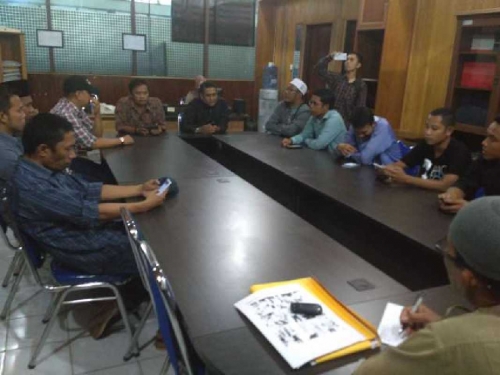 Masyarakat Inhil Minta Segel GBHK di Jalan Harapan Tembilahan yang Rusak Diganti