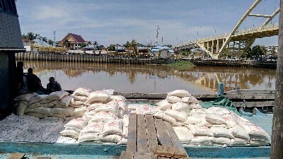 BC Dumai Gagalkan Penyelundupan 15 Ton Gula Ilegal Asal Malaysia 