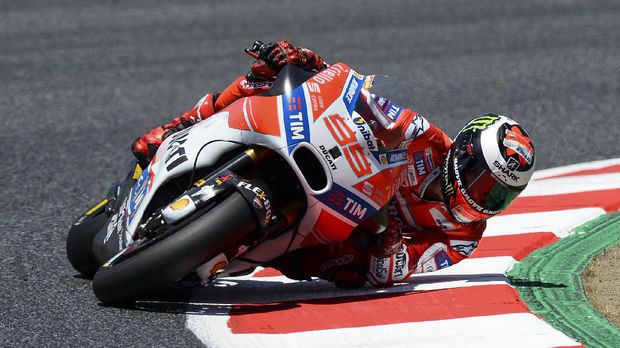 Ketika Kepercayaan Diri Lorenzo dan Iannone Luntur di 2017 
