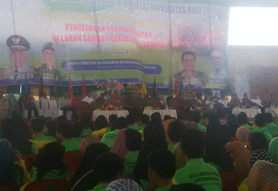 Gubri Lepas Seribuan Mahasiswa Universitas Riau Kukerta