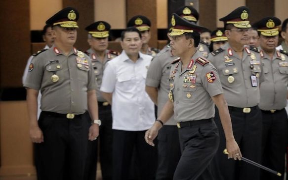 Kapolri Naikkan Pangkat 42 Perwira, Dua di Antaranya Polwan