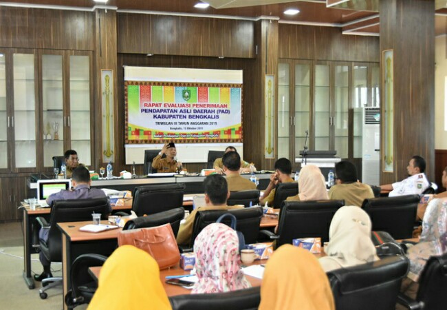 Triwulan III, Baru 4 PD yang Capai Target Retribusi 50 Persen
