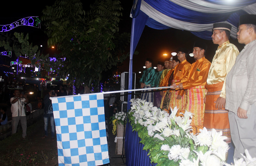 Wabup Rohul Buka Malam Takbir Idul Adha 1436 H di Pasirpangaraian 