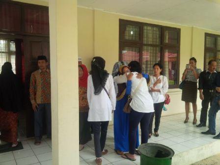 Korupsi Dana Hibah Provinsi Riau di Pelalawan, Pelimpahan Tahap II, Isak Tangis Warnai Penahanan Lim