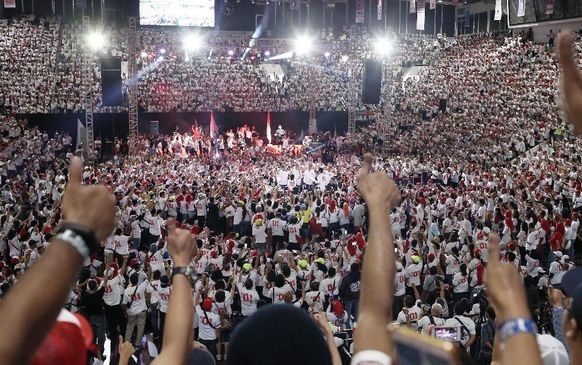 Pose Dua Jari Saat Jokowi Pidato, Tiga Orang Diamankan