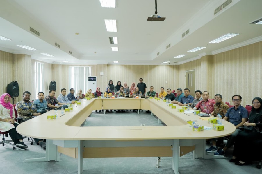 Sinergi Perangkat Daerah Digenjot: Wakil Bupati Rohil Pimpin Rapat Mendetail Satgas Koperasi Merah Putih 