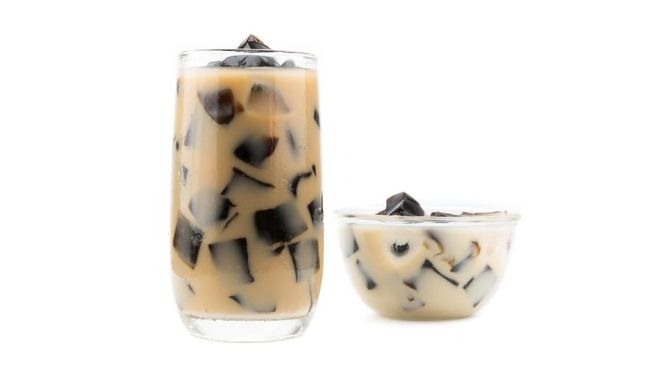 Menyantap Manfaat Cincau sebagai Menu Berbuka Puasa