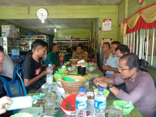 Pererat Silaturrahmi, Kapolres Inhil Undang Wartawan Makan Siang