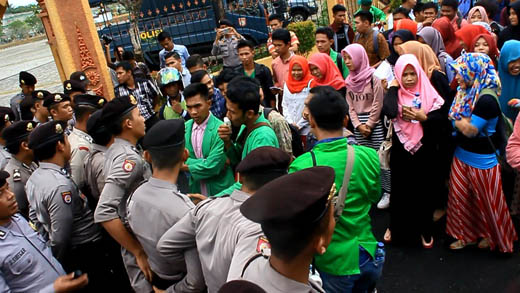 Tolak Toko Modern, Mahasiswa UPP Geruduk Kantor Bupati Rohul 