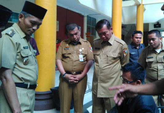 Sidak Bersama Wakilnya, Wako Pekanbaru Dapati PNS Tambah Libur Lebaran