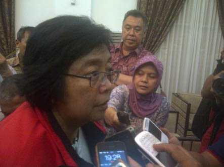 Menhut LH Akui Sumber Asap di Riau Berasal dari Sumsel dan Jambi 