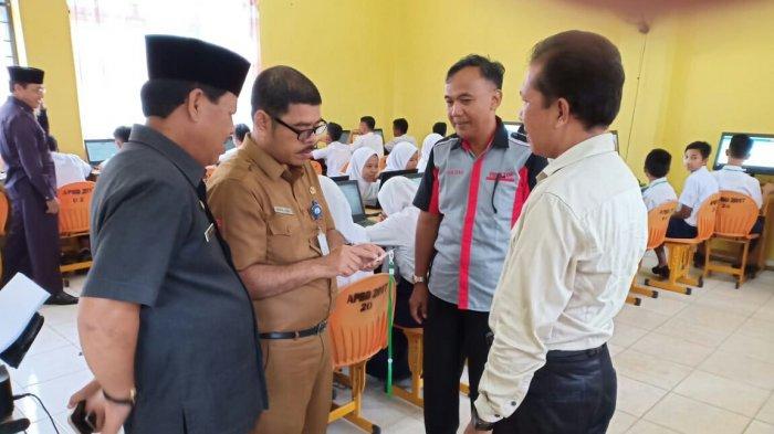 Hari Pertama Ujian Nasional Tingkat SMP di Kuansing Riau Berjalan Lancar 