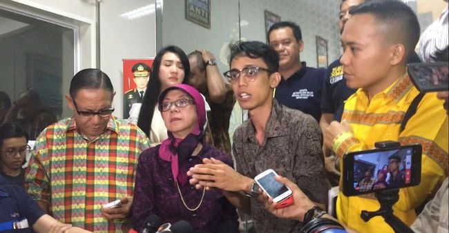 Mario Teguh Dilaporkan Kiswinar Terkait Pencemaran Nama Baik