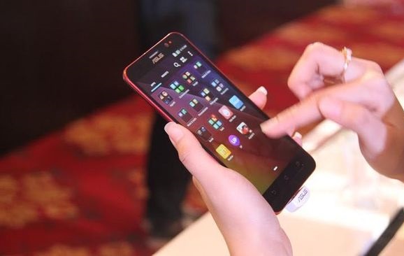 Zenfone 3 Deluxe, Ponsel Pertama Berprosesor Snapdragon 821