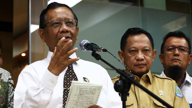 Mahfud Sebut Status WNI Eks ISIS Bisa Hilang Melalui Keppres
