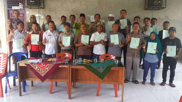 21 Warga Terima Sertifikat Prona Gratis 