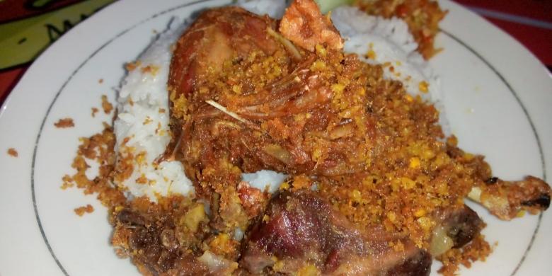 Rela Antre Lama demi Seporsi Bebek Sinjay 