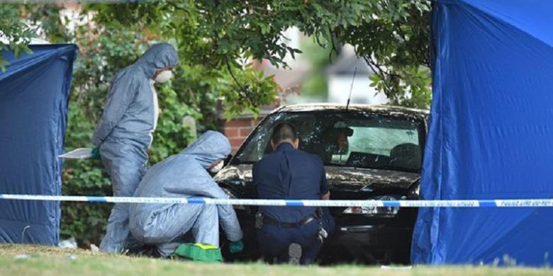 Panik Dikejar Polisi, Pengemudi Mobil Curian Tabrak Mati Ibu dan Anak