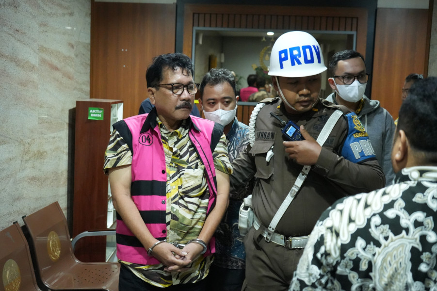Tim Penyidik JAMPIDSUS Tangkap Mantan Pejabat MA di Bali, Sita Uang dan Emas Senilai Rp1 Triliun Lebih 