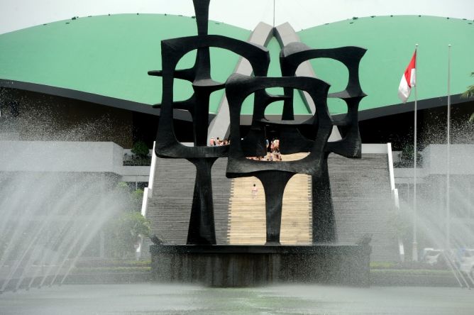 Bangun 7 Proyek, DPR Dinilai Menyesatkan