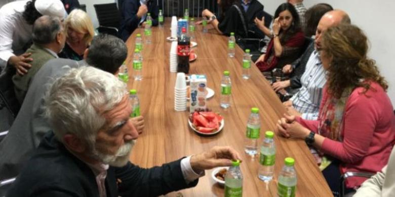 Indahnya Buka Puasa Bersama di Mata Pemuka Agama Yahudi dan Kristen