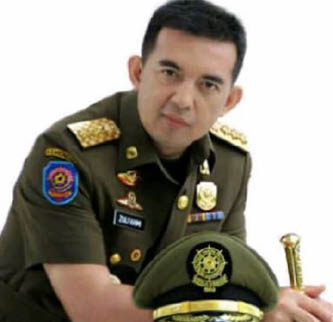 Satpol PP Pekanbaru Tertibkan 74 Reklame Ilegal 
