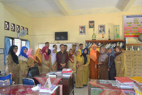 Cawako Ikhsan Bantu Almamater 