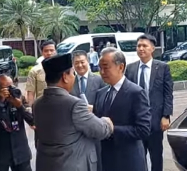 Calon Presiden Prabowo Sambut Kunjungan Menlu China Wang Yi