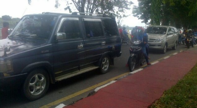 Dipadati Pengunjung, Sejumlah Ruas Jalan di Kota Siak Nyaris Alami Kemacetan 