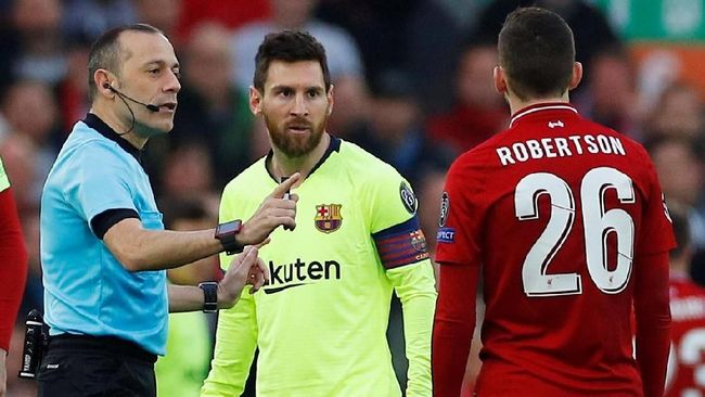 Messi Marah Usai Ditoyor Robertson 
