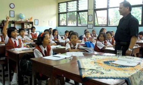 Kaltim Siapkan Sekolah tanpa Kertas 