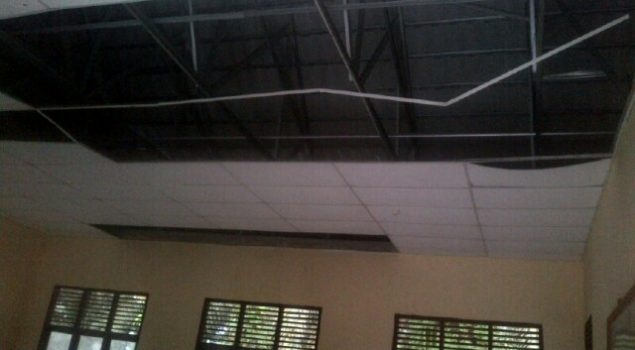 Dibangun Melalui Dana Bankeu 2013, Kondisi Lokal di SMKN 1 Kerinci Kanan Ini Sudah Rusak Parah