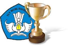 Siswi SMAN 1 Rambah Juarai Lomba Pidato Kerusakan Lingkungan se-Riau 