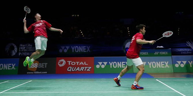 Tim Bertabur Bintang Lewati Penyisihan Djarum Superliga Badminton dengan Kemenangan