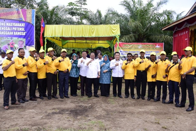 Bupati Amril Minta Kelola Optimal Produk Unggul Desa