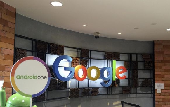 Usai Google, Sri Mulyani Gandeng Rudiantara Kejar Pajak BUT
