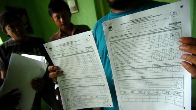 Bawaslu Jakpus Periksa Formulir C1 Untungkan 02 dalam Sepekan