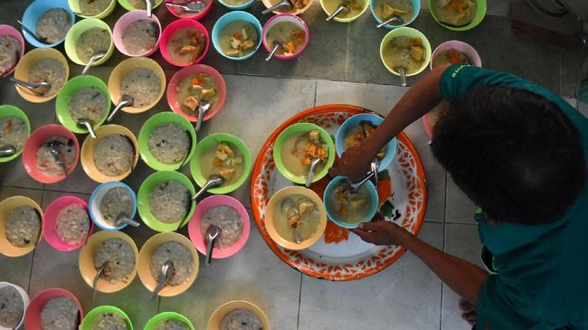 Pakistan Sajikan Daging Burung Unta untuk Berbuka Puasa