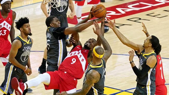 Kalahkan Warriors, Raptors Cetak Sejarah Juara NBA