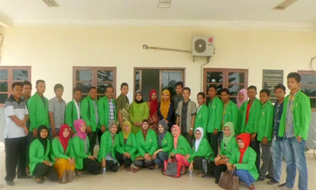 Tambah Wawasan, 46 Mahasiswa UPP Kunjungi PKS PT Surisenia Plasmataruna.