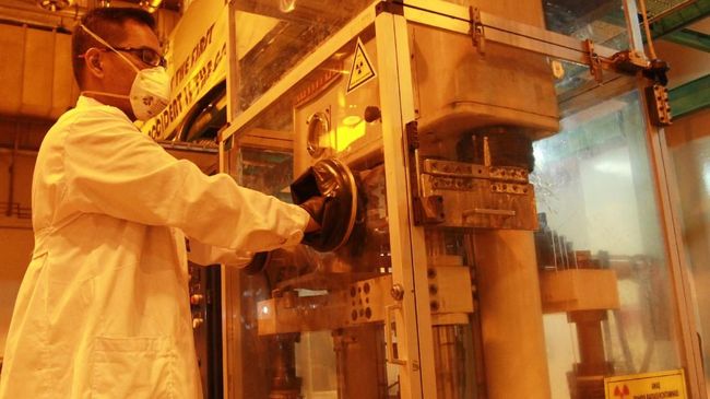 UGM Buat Baterai Nuklir Sumber Energi Listrik Tahan 40 Tahun