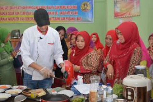 Ciptakan SDM Handal, Forikan Ajak Anak-anak Siak Gemar Makan Ikan 