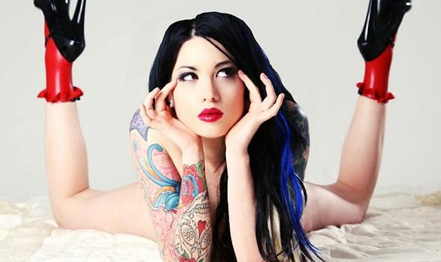Tatoo Pada Perempuan Bikin Pria Semakin Bergairah 
