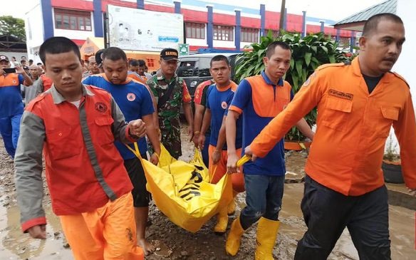 7 Tewas Akibat Banjir Terjang Tapanuli Tengah