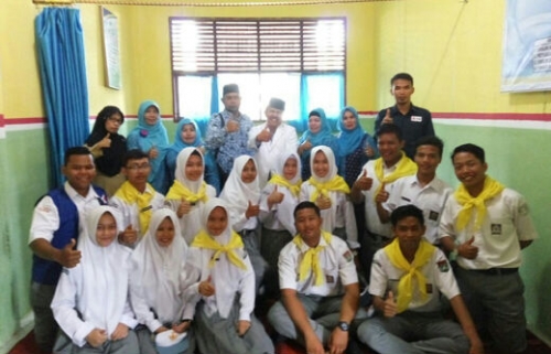 Ikut Mensosialisasikan Lavitrap ke Tiap Sekolah, Siswa SMAN 1 Tebingtinggi Dipuji IDI Kep Meranti