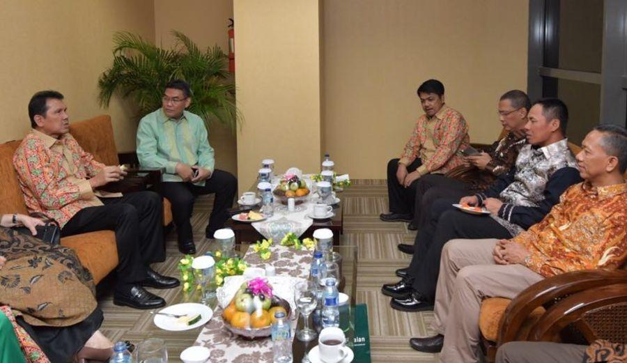 Menteri PAN RB Puji Transformasi dan Reformasi di Tubuh Bank Riau Kepri 