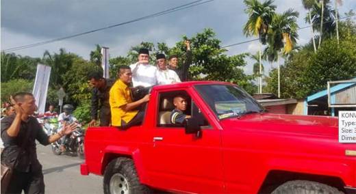 Ribuan Pendukung Antar Amin-Saleh Mendaftar di KPU Kampar