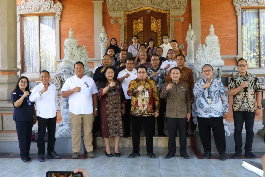 Staf Presiden Sambangi Pemprov Bali Guna Verifikasi Berbagai Isu di Bali