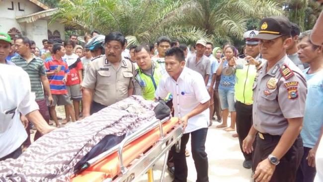 Dua Pelajar Saudara Kandung Tewas Digilas Truk, Satu Kritis